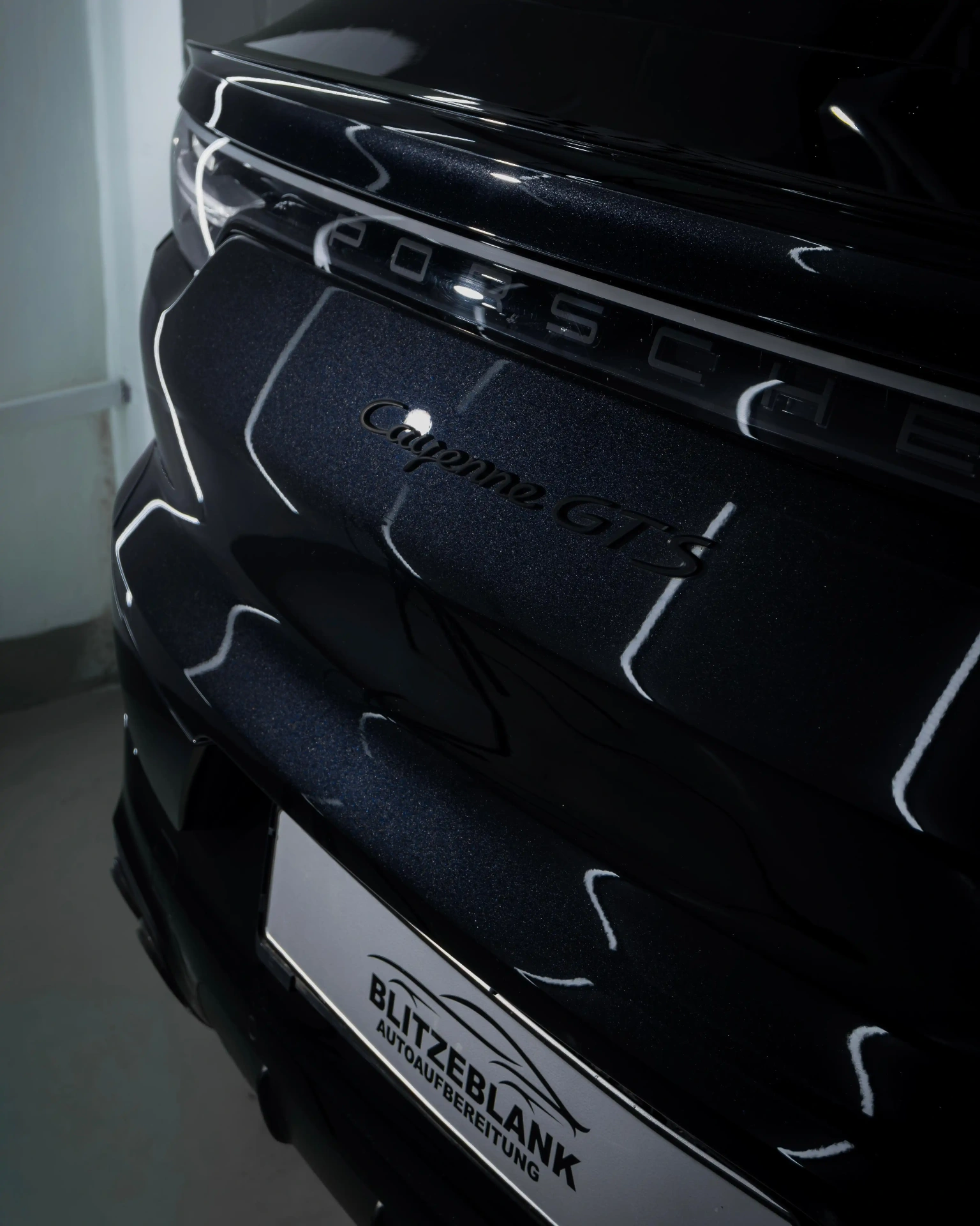 Porsche Cayenne GTS Heck mit Schriftzug